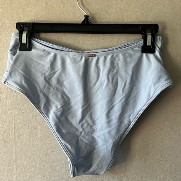 Hollister Light Blue Crossover Bikini Bottoms Size Small - Picture 4 of 6